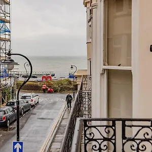 Beautiful Sea View I Spacious One Bed Flat I Sleep 4 Guests Bp2 Apartment